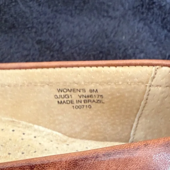 L.L. Bean Women's Tan Leather Loafers - Picture 4 of 4